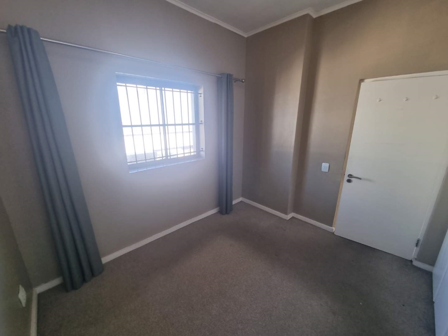 To Let 1 Bedroom Property for Rent in Mowbray Western Cape
